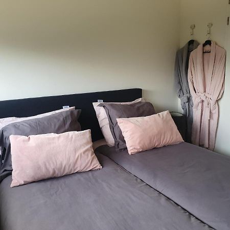 Een Klein Appartementje Zonder Keuken In Het Centrum Sleep At Hamtingh'S Hilvarenbeek Luaran gambar